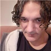 Musicista da oltre 25 anni , qualsisi strumento a fiato , e qualsisi tipo di chitarra, classica , elettrica , 12 corde. Impartisco lezioni di solfeggio e composizione